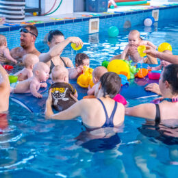 promocja Black Friday basen Kromera Wrocław fregata swimming