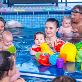Wakacyjny kurs nauki pływania we Wrocławiu