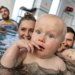 niemowlaki na basenie