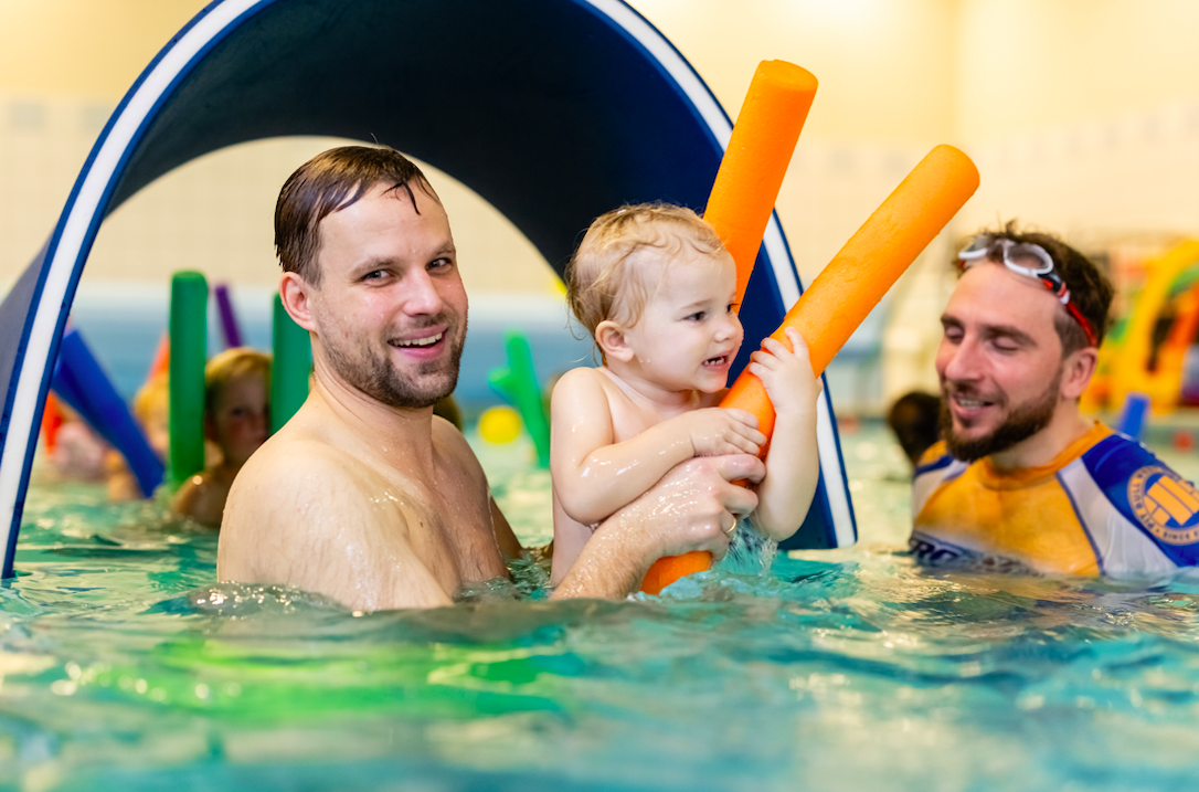 Niemowlaki na basenie wroclaw