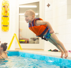 Pływanie dzieci i niemowląt fregata swimming