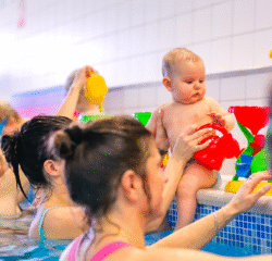 nauka pływania poznań dzieci