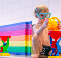 nauka pływania poznań dzieci