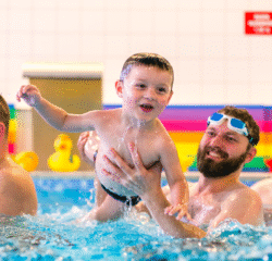 nauka pływania poznań dzieci